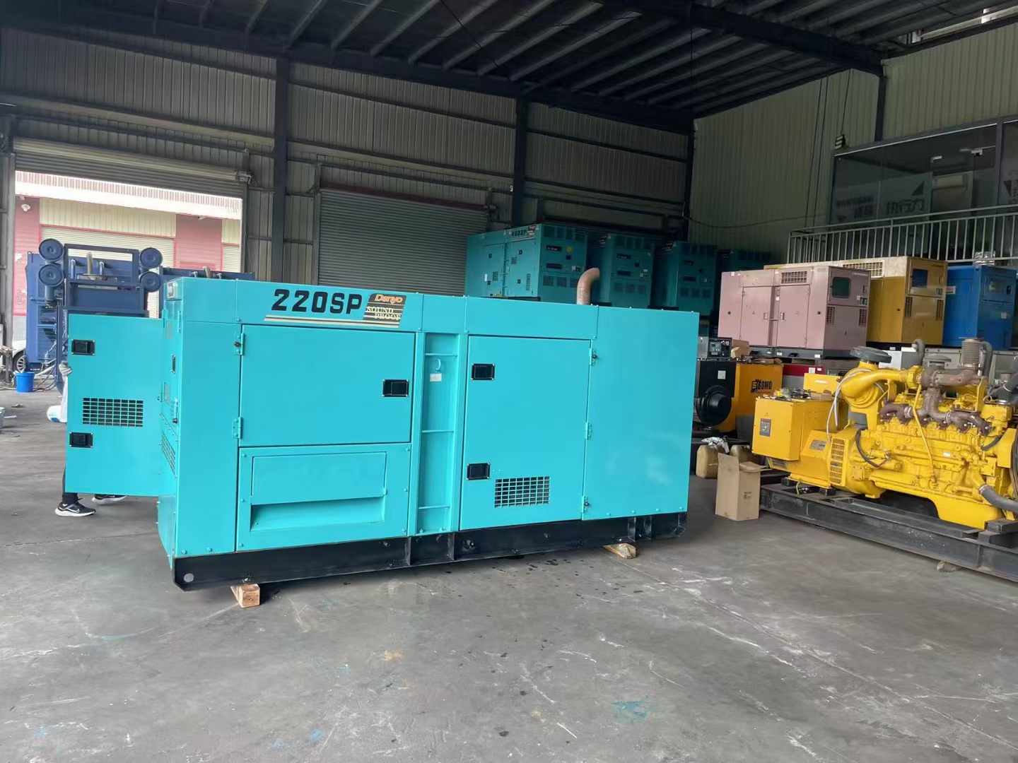 福海800kW 柴油发电机的输出电流波动范围是多少？